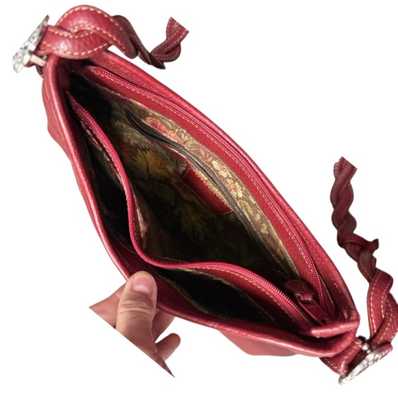 Brighton Cameron Deep Red Pebbled Leather Vintage Shoulder Bag - Picture 13 of 17